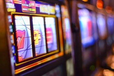Live dealer dealing cards at a Lightning Baccarat table with multiplier display